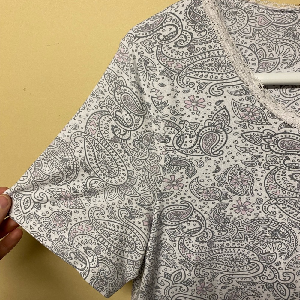 2/$20❤️- PJs | Women’s PJ dress size small - Picture 2 of 4